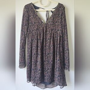 Forever 21 Black Floral Long Sleeve Dress Size M